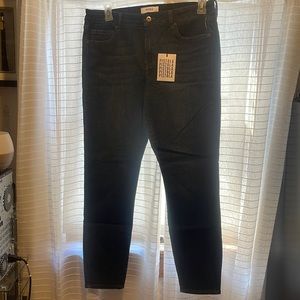 NWT Pistola Skinny Jeans